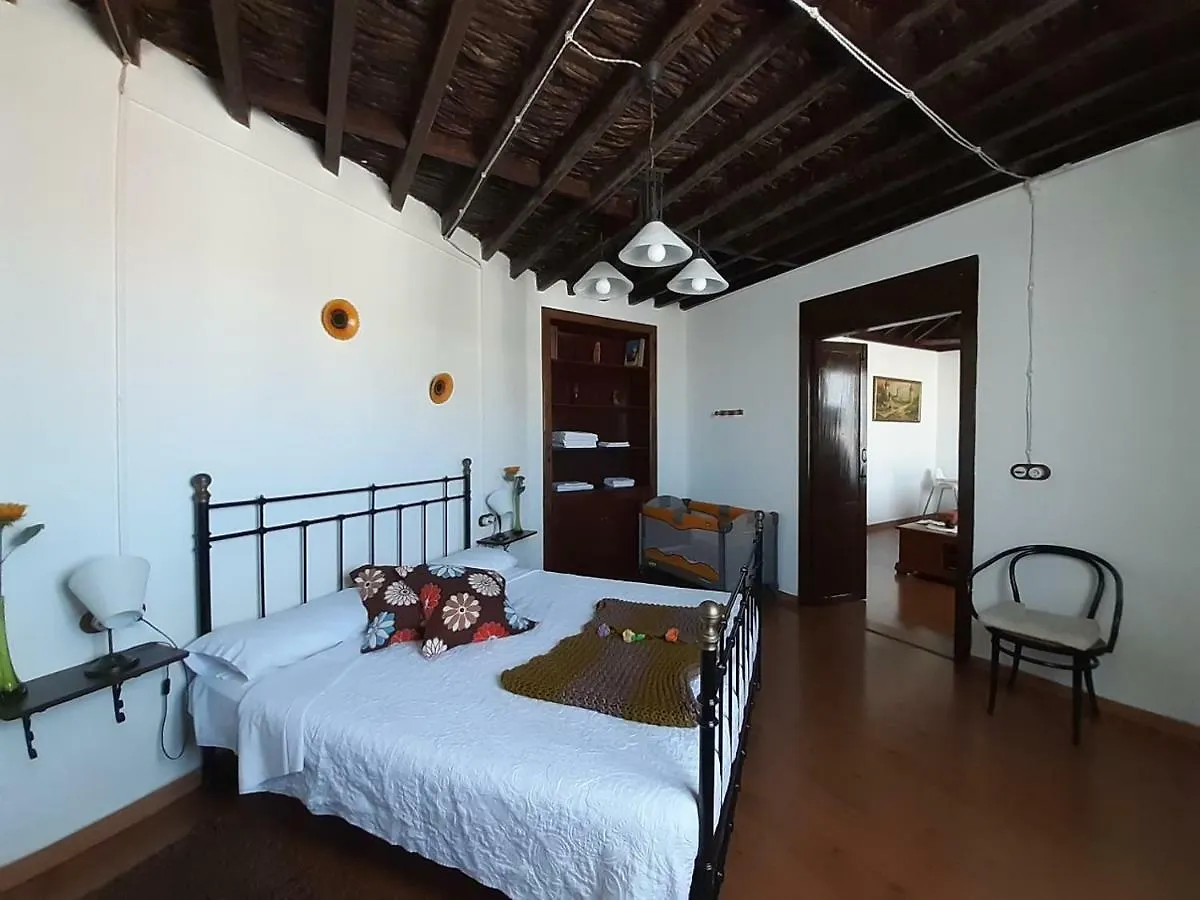 Canarian House With Views And Pool Los Realejos Nyaraló