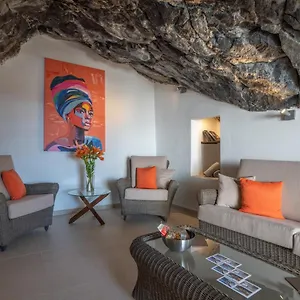  Ferienhaus Spectacular Cave With Two Large Terraces Spanien