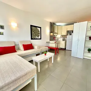 https://apartamento-restpool.adeje-hotels.com