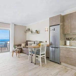 https://ocean-home-in-paraiso-del-sur.adeje-hotels.com