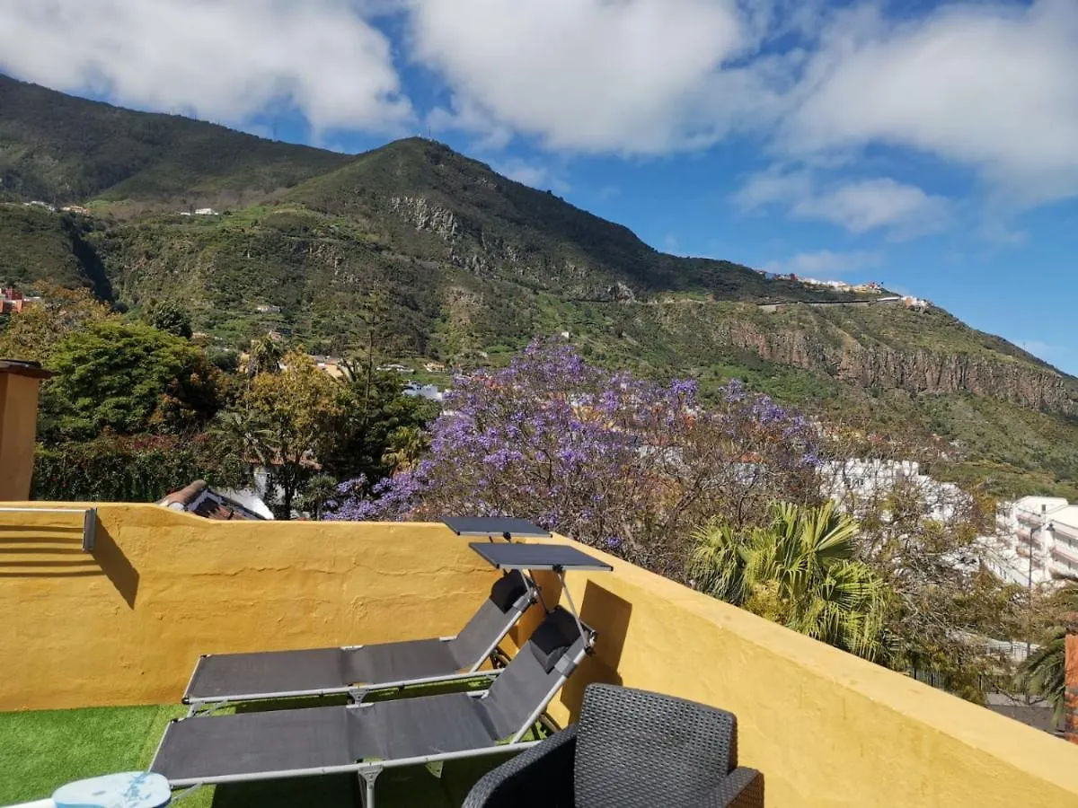 Holiday home Canarian House With Views And Pool Los Realejos